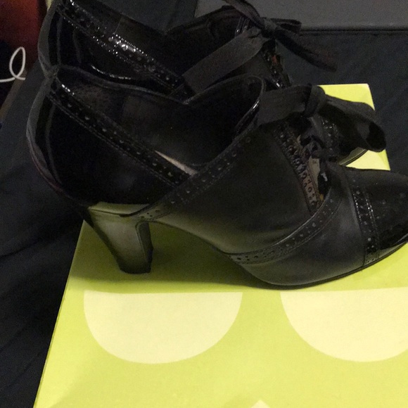 Sexy and versatile heels! - Picture 2 of 5